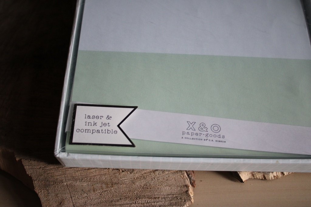 Feuilles de papier + enveloppes